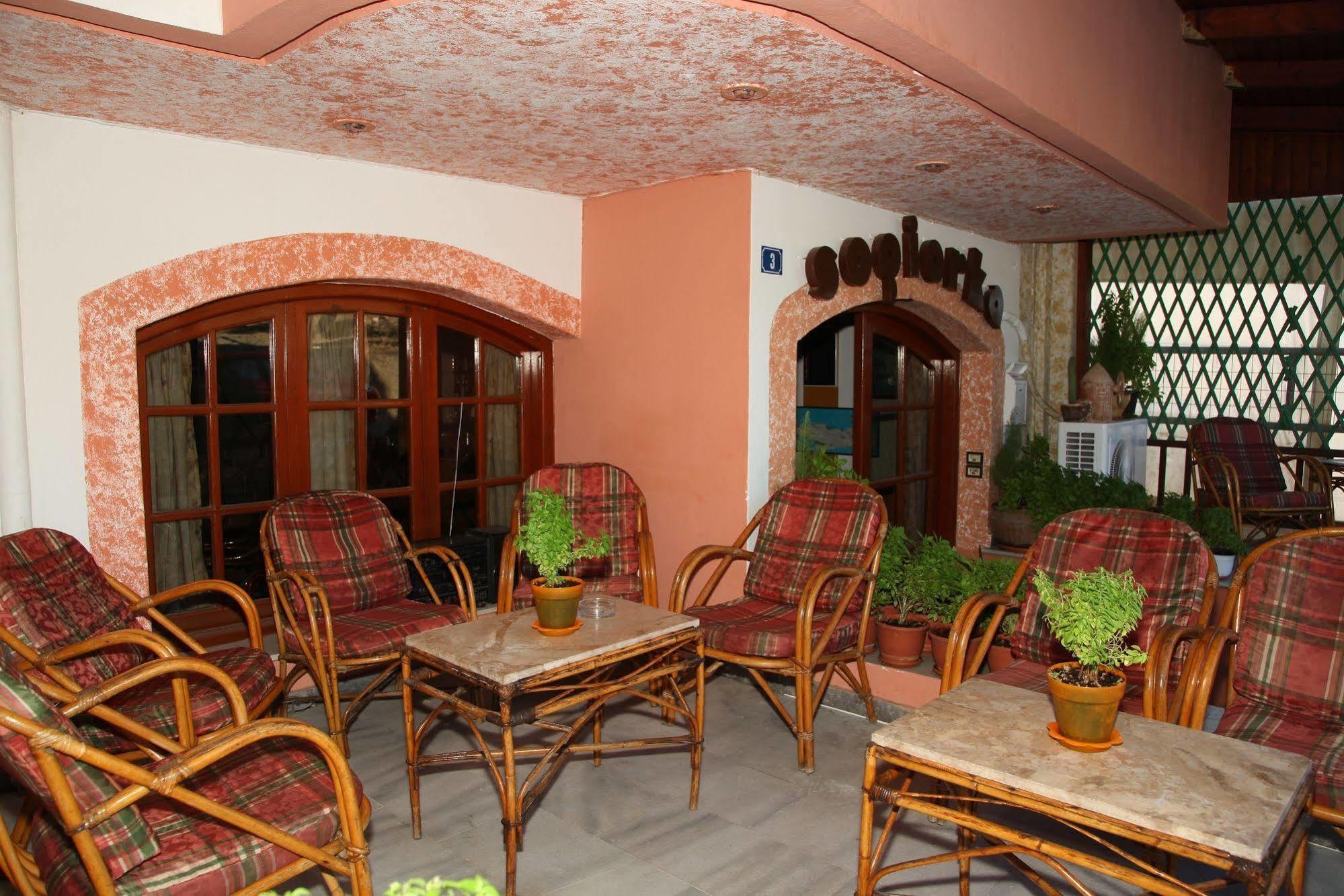 הרסוניסוס Sogiorka Apartments מראה חיצוני תמונה